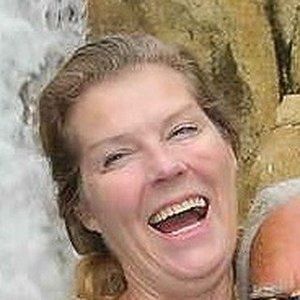 Meet your Posher, Suzanne